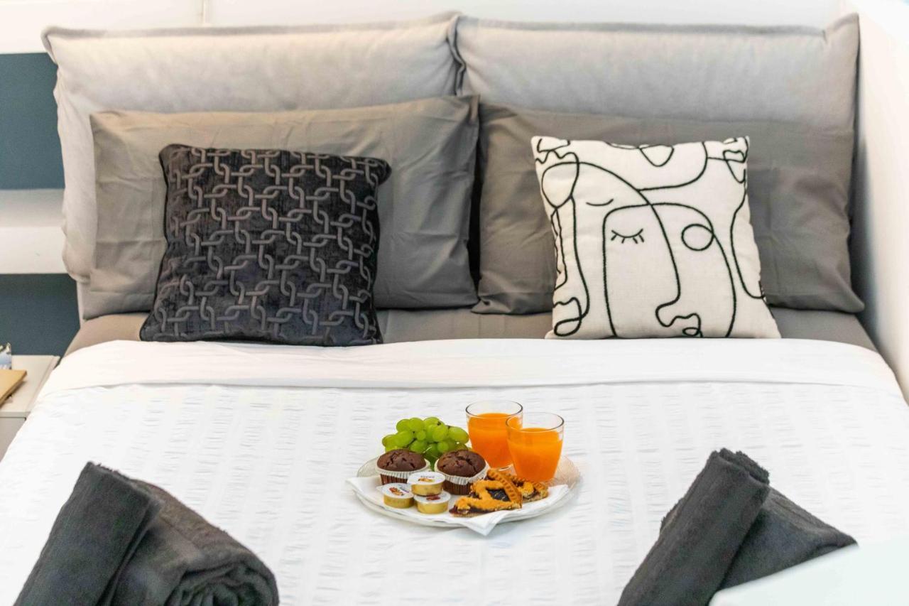 Duomo In 8 Stops Suite Deluxe Loft Milaan Buitenkant foto